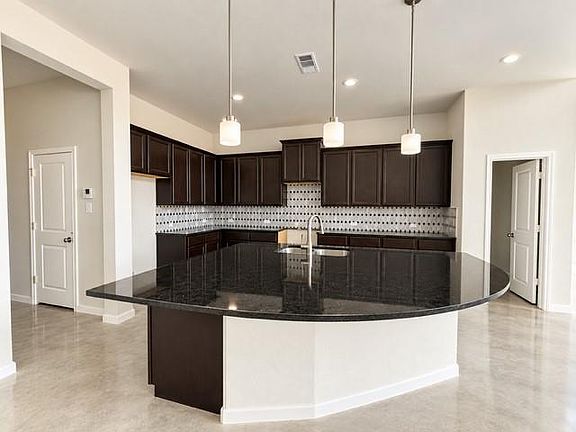4th image of 32125 Pond Pine Ct