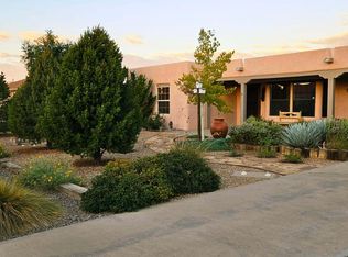 1425 Crestview Dr SW, Los Lunas, NM 87031