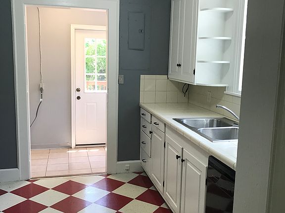 Kitchen, Laundry, Deck Door