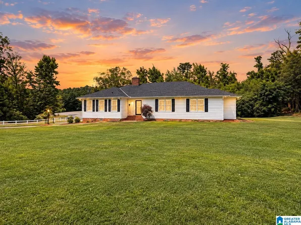 404 6th St NE, Jacksonville, AL 36265
