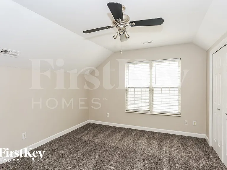 8601 Glade Ct — Photo 10