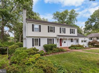 902 Danton Ln, Alexandria, VA 22308