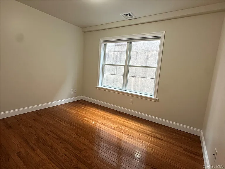 5 Brandreth St #2A — Photo 12