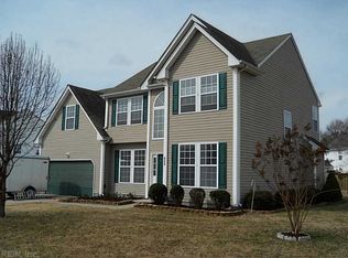 102 Quail Run Ct, Suffolk, VA 23434