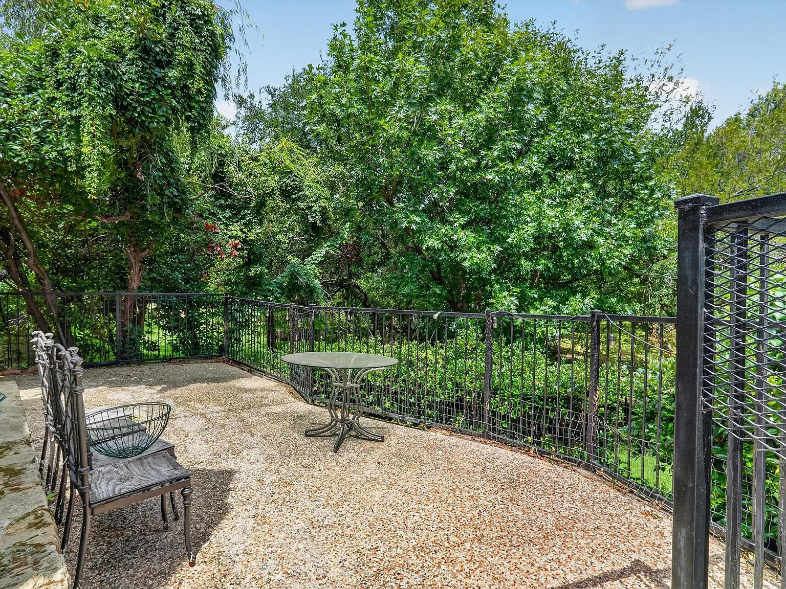 4 bed, 4.5 bath, 3508 sqft, $4,500 — Photo 3
