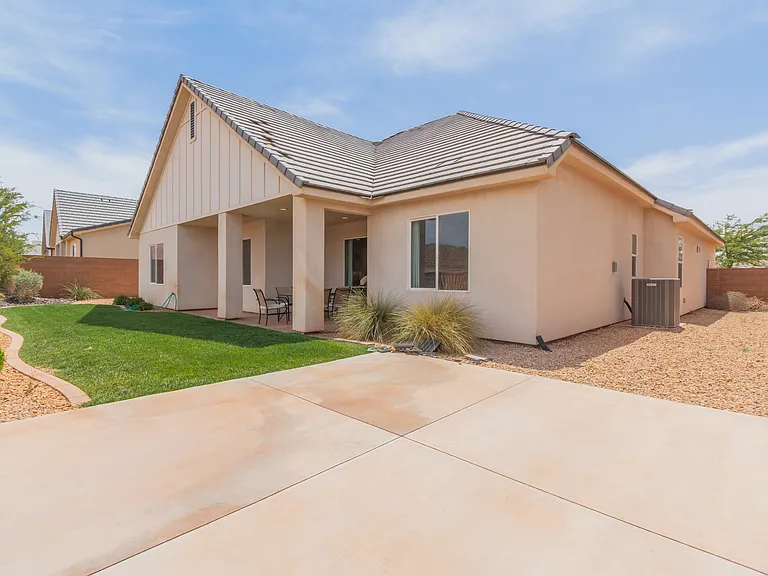 4861 S Resolution Dr — Photo 28