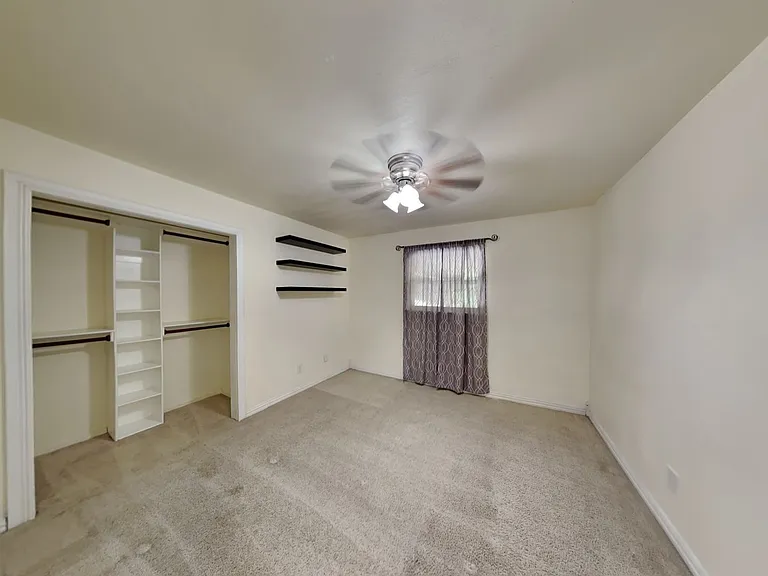 3704 Astoria Dr — Photo 17