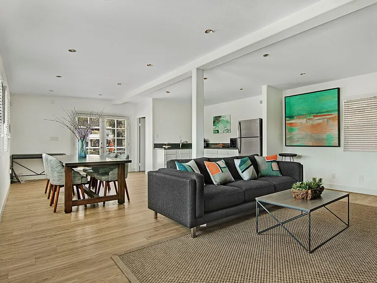 Lantana Hills Apartment Homes — Photo 22