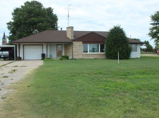 305 E 4th St, Park, KS 67751