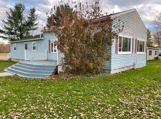 427 Ambrose St, Sackets Harbor, NY 13685