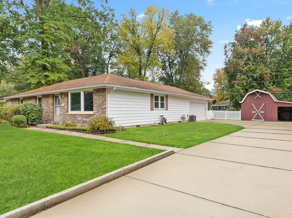 2210 Lima Ln, Fort Wayne, IN 46818