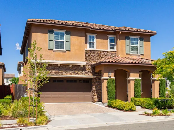 1811 Clover Crk, San Jose, CA 95120