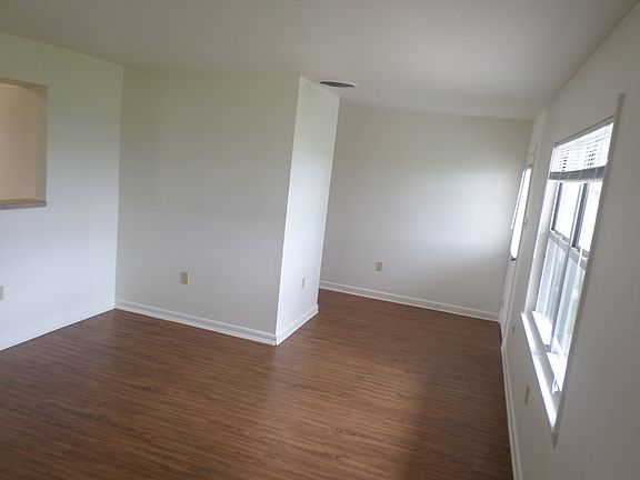 2nd image of 173 Alabama Dr