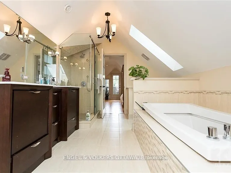 267 Kirchoffer Ave — Photo 35