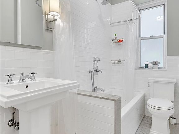 5th image of 62 Pierrepont St APT 2C