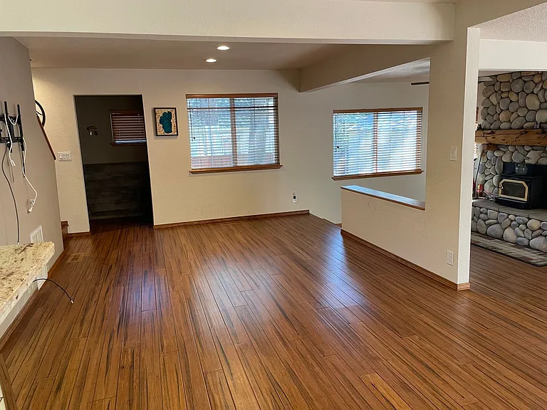 1865 Grizzly Mountain Dr — Photo 2