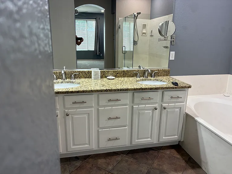 9237 W Irma Ln — Photo 23