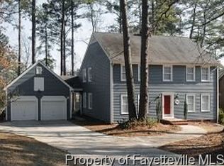 215 Timberlake Dr, Fayetteville, NC 28314