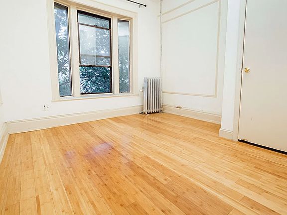 4th image of 378 Saint Johns Pl Unit 2R