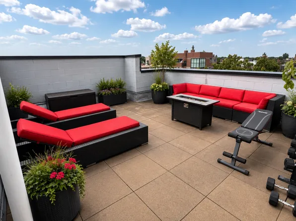 1752 W Augusta Blvd #2, Chicago, IL 60622