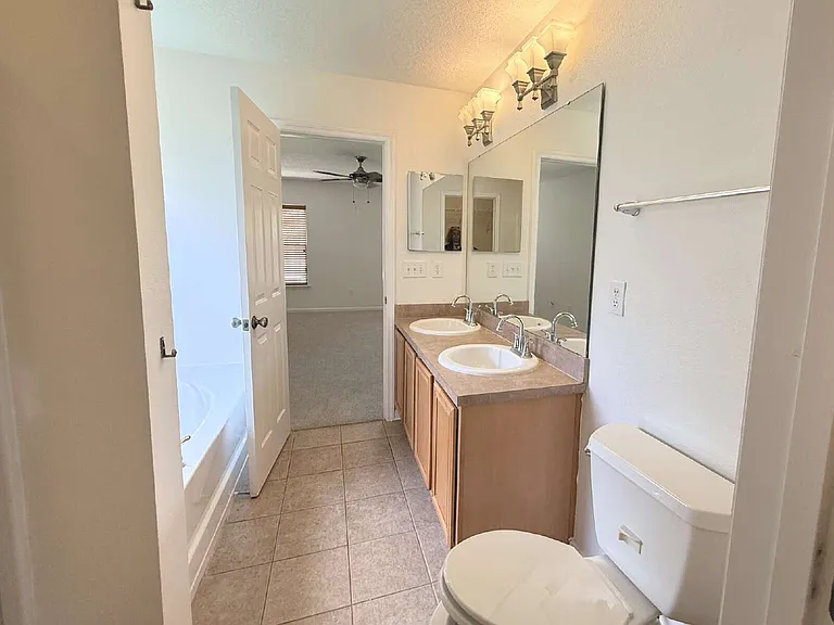 436 Bostwick Cir — Photo 20