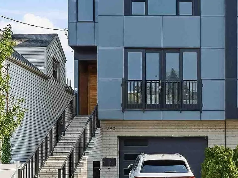 290 Griffith St #1 — Photo 27