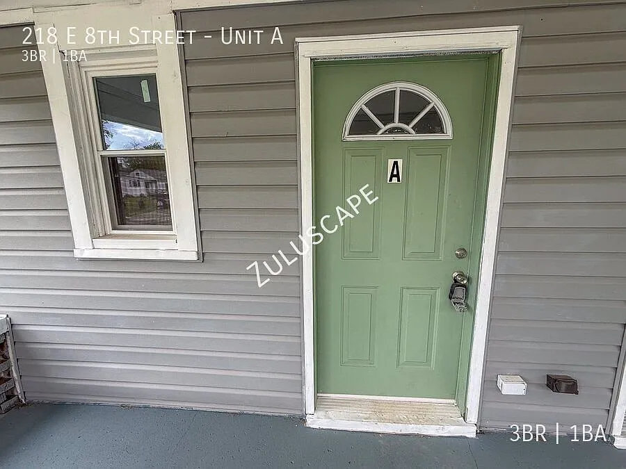 Building Photo - 218 E 8th St #A