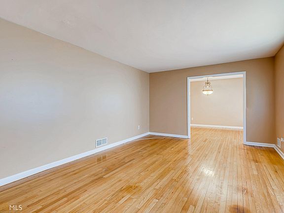 5th image of 2289 Brenda Ln #23