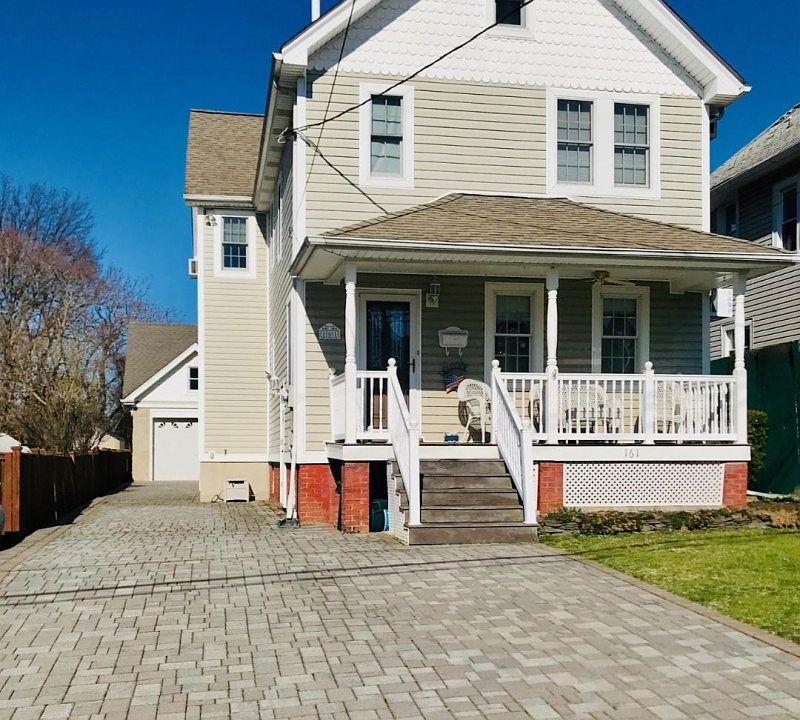 1st image of 161 Barnard Ave