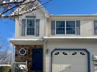 522 Sunday Dr, Harrisburg, PA 17111