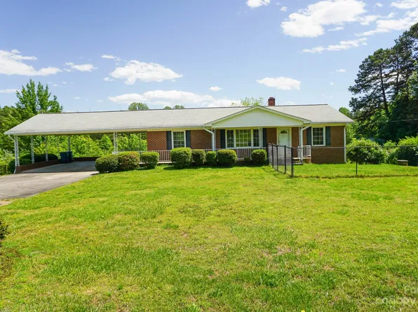 4407 State Highway 10 E, Claremont, NC 28610
