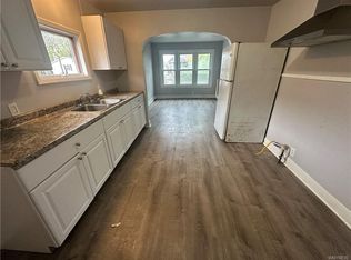 122 Austin St APT 1, Buffalo, NY 14207