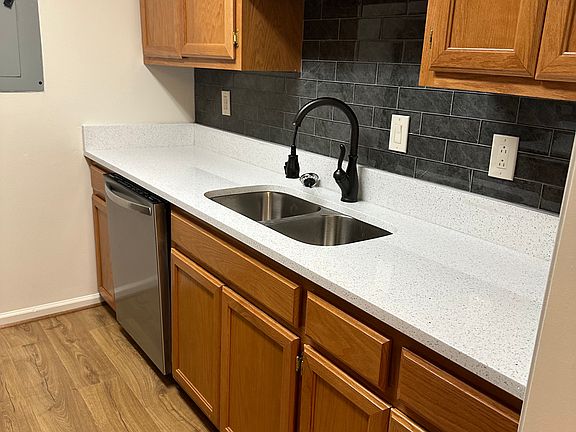 3rd image of 2122 Acklen Ave APT 7