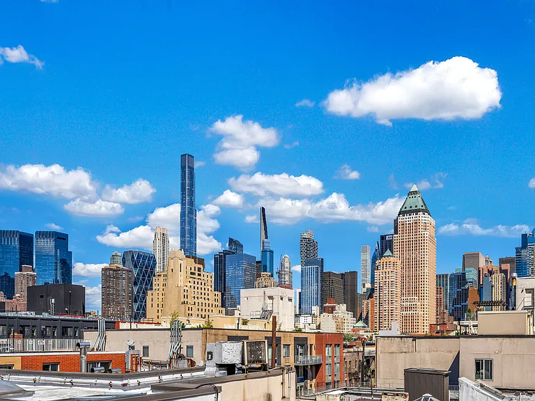 521 W 47th St #4D — Photo 21