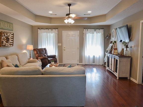 5th image of 102 Brasstown Ct