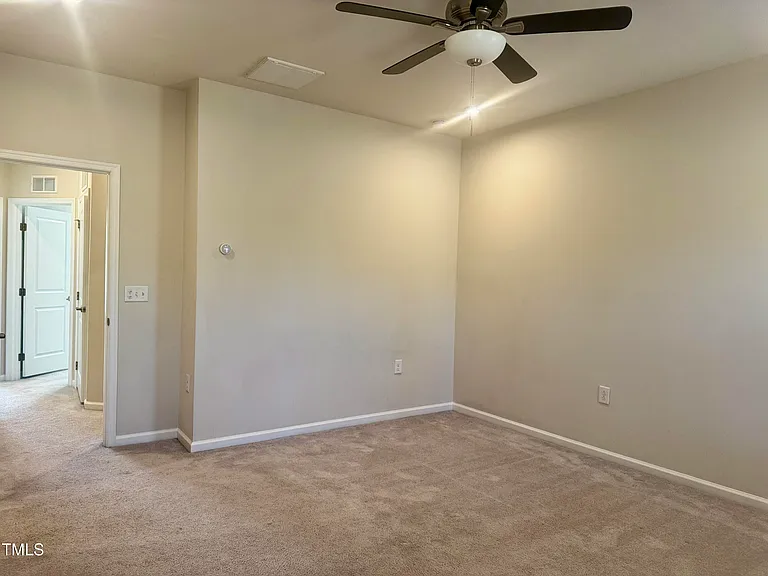 946 Channing Park Cir — Photo 29