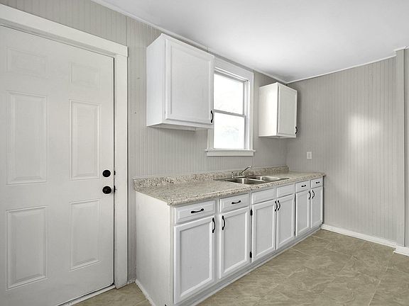 5th image of 1095 21st Ave #1095