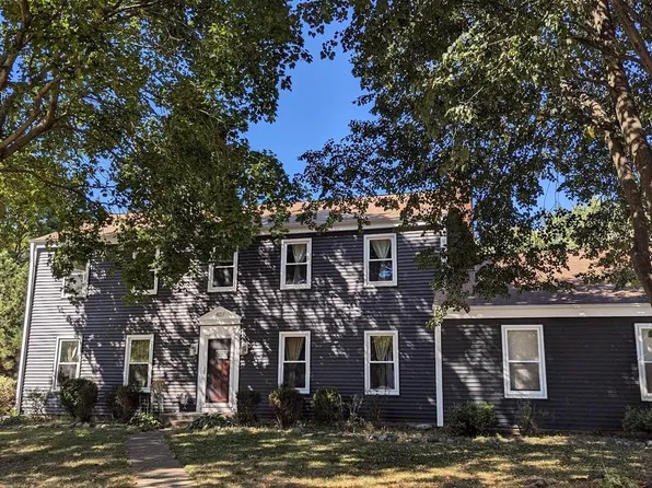 407 South Comanche LANE, Waukesha, WI 53188