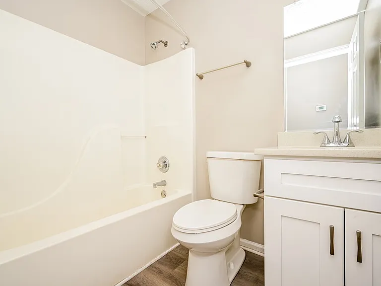 10 Dearing Cv — Photo 16