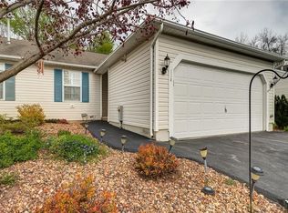 114 Braintree Dr, Liverpool, NY 13088