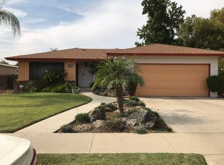 845 N Eaton Ave, Dinuba, CA