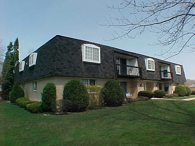 29901 Lorraine Ave #5 — Photo 2