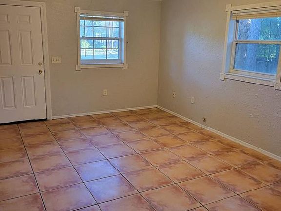 4th image of 4207 E Alene Dr