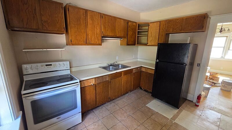 1st image of 726-730 Genesee St Unit 3