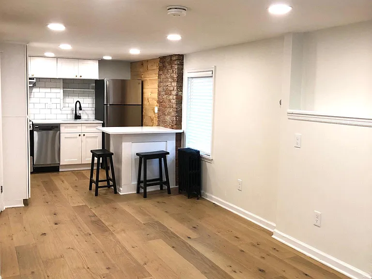 62 Caroline St #2 — Photo 12