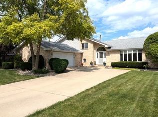 19355 Kevin Ave, Mokena, IL 60448