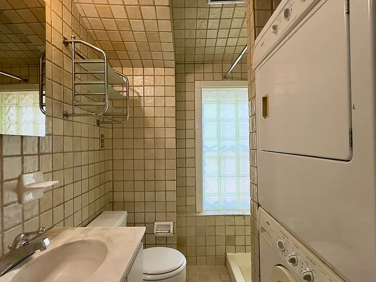 657 Dover St — Photo 12