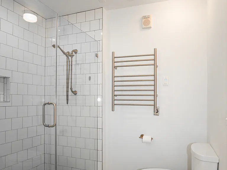 1000 New Jersey Ave SE #1017 — Photo 12