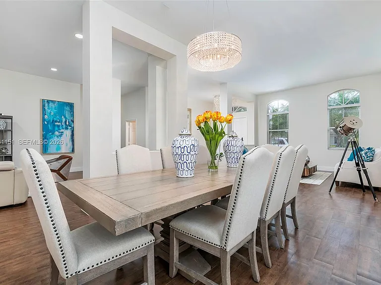 1225 Skylark Dr — Photo 4