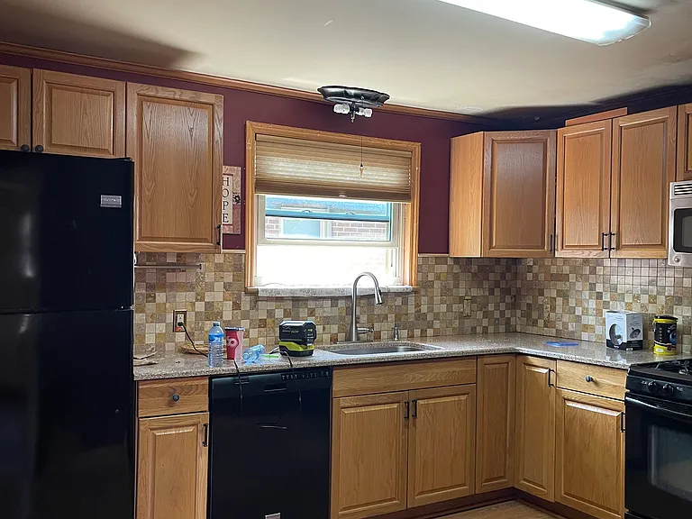 34 Concord Dr #1 — Photo 3
